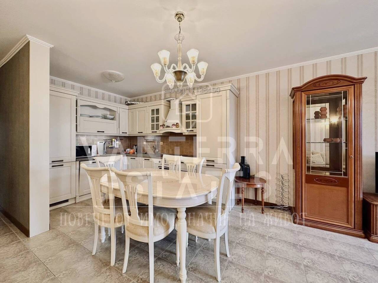 Свети Влас, Морска гледка в Casa Real- тристаен апартамент Тристаен апартамент