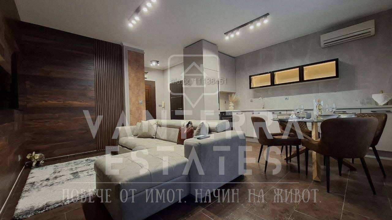 Тристаен апартамент в Odyssey Несебър Тристаен апартамент