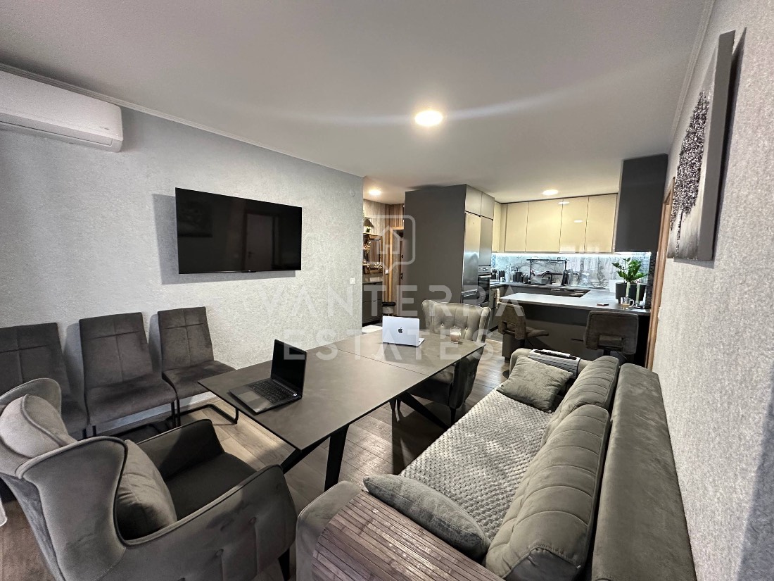 Просторен тристаен апартамент в Riviera Fort Beach – Равда