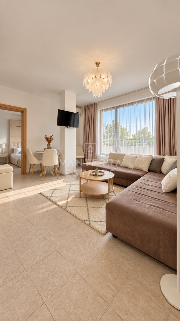 Тристаен в Diamond Bay, Слънчев бряг