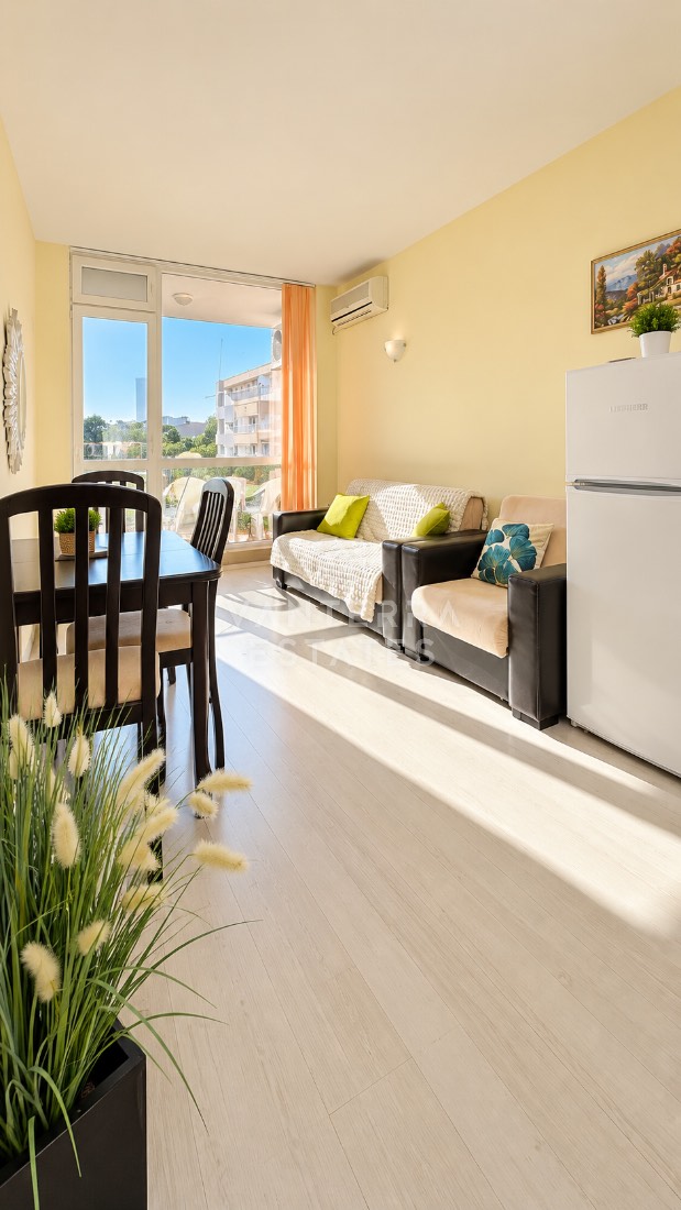 Студио в Sunset Beach 4, Слънчев бряг