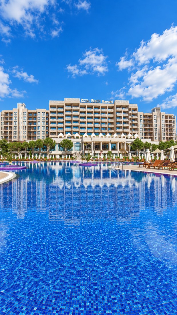 Просторен двустаен апартамент в Barceló Royal Beach, Слънчев бряг